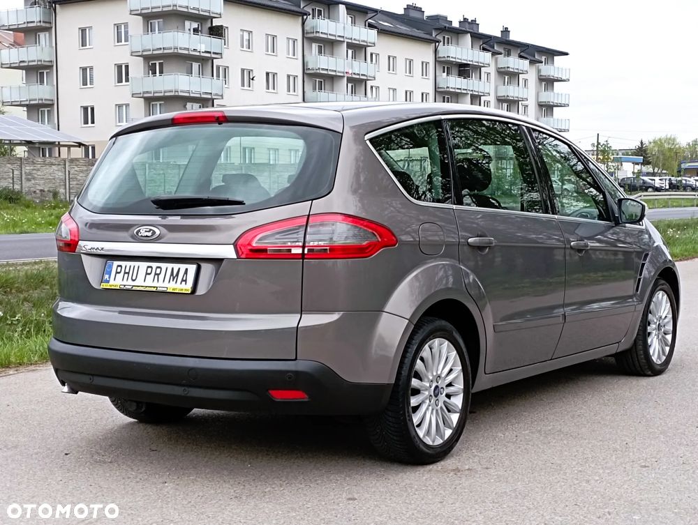 Ford S-Max - 14