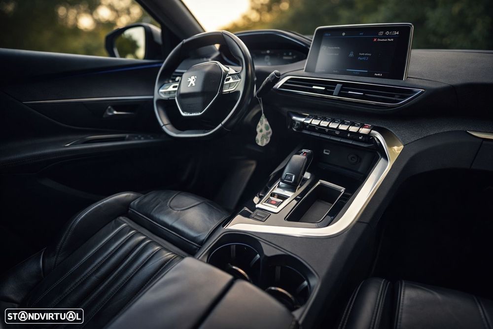 Peugeot 3008 1.6 BlueHDi GT Line EAT6 - 28