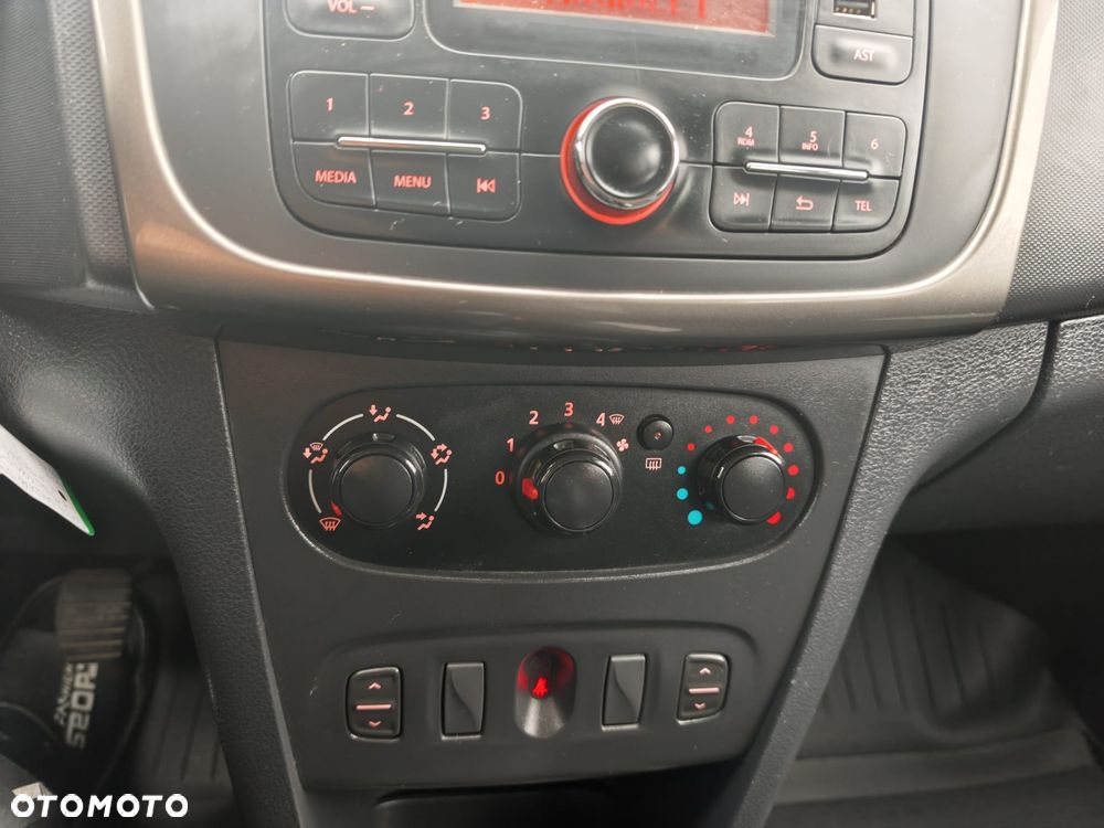 Dacia Sandero Stepway 1.5 dCi - 9