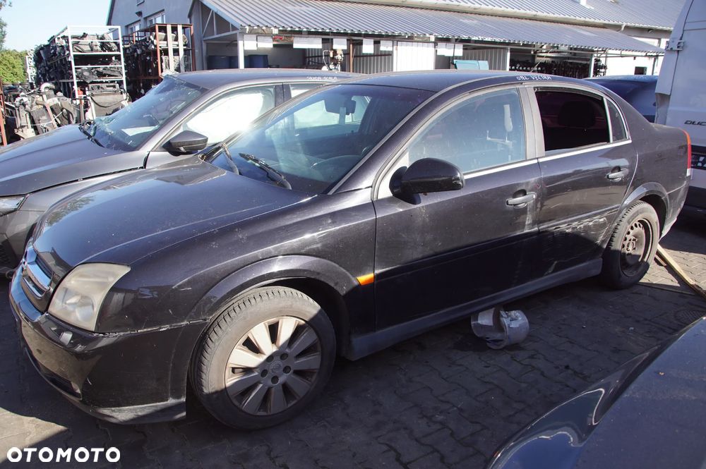 Auto na części - Opel Vectra C 1.6 16V 100 KM Z16XEL M25 2HU 2003R Silnik Skrzynia Zderzak Błotnik Drzwi Szyba Klapa Deska Kokpit Sterownik Moduł Licznik - 2