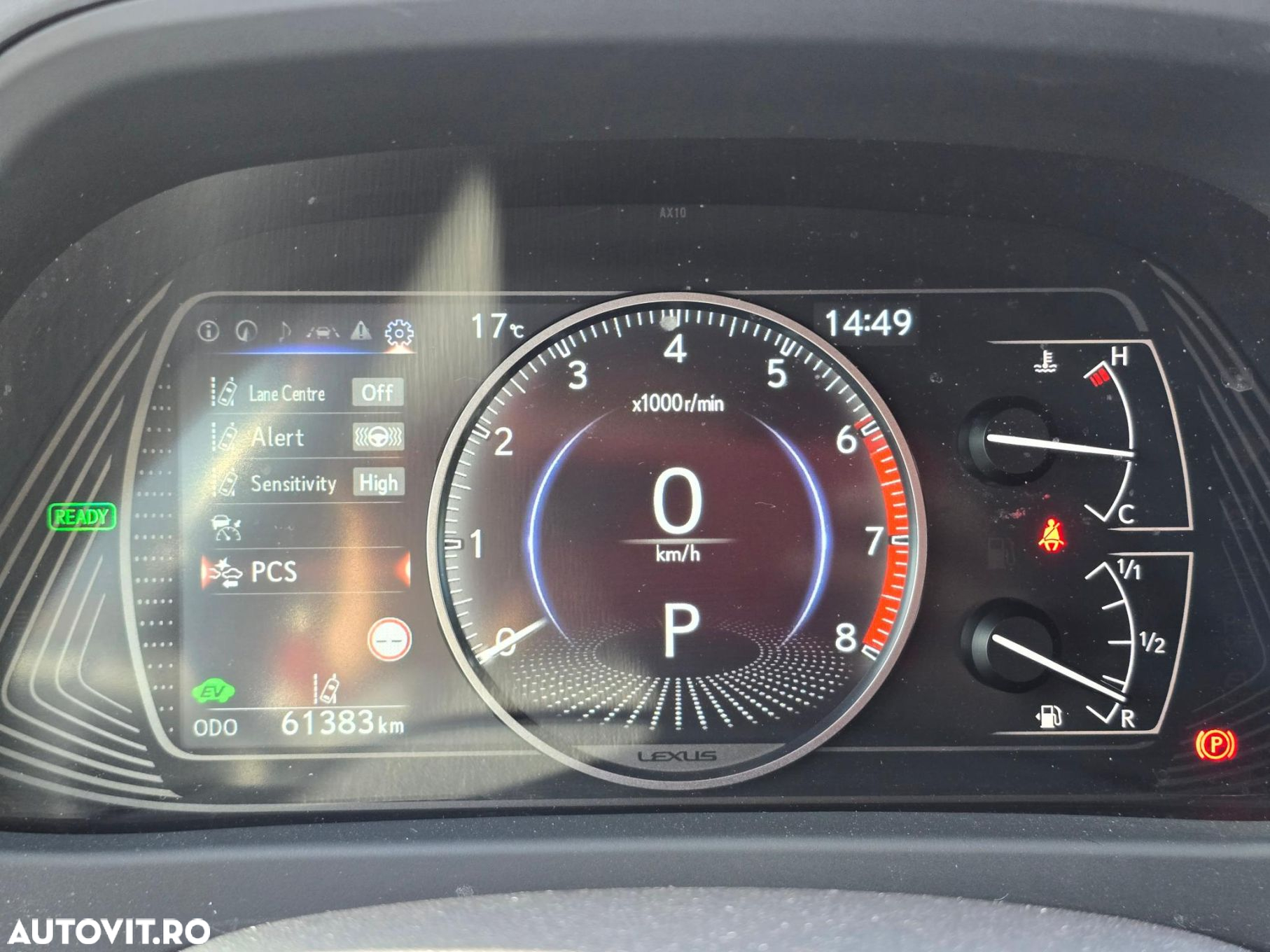 Lexus UX 250h 2.0L HEV 20H- (178 HP) 4X2 CVT Executive - 15