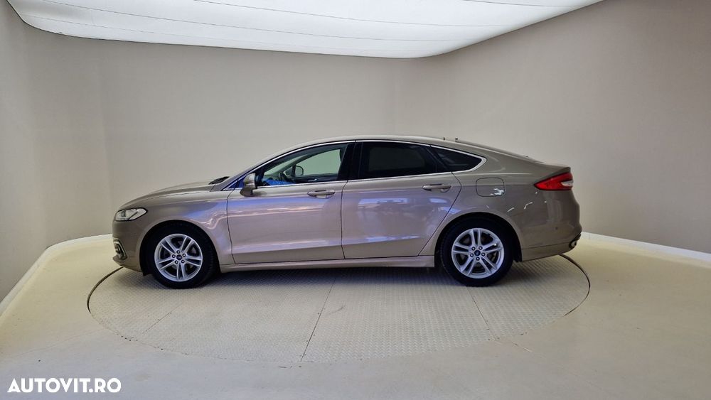 Ford Mondeo - 9