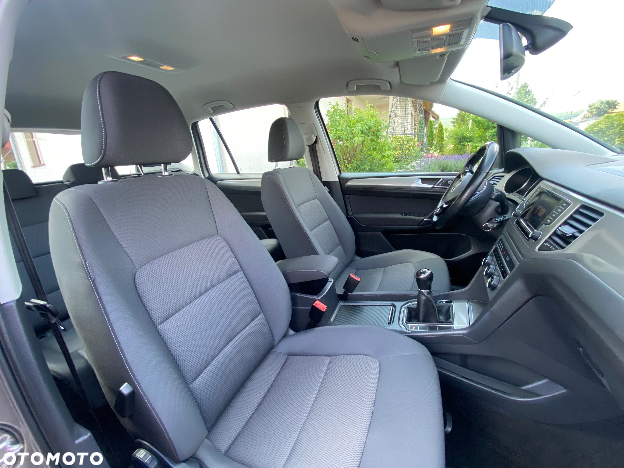 Volkswagen Golf Sportsvan 1.6 TDI BlueMotion Comfortline - 9