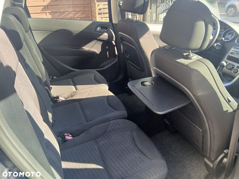 Peugeot 308 120 VTi Family - 12