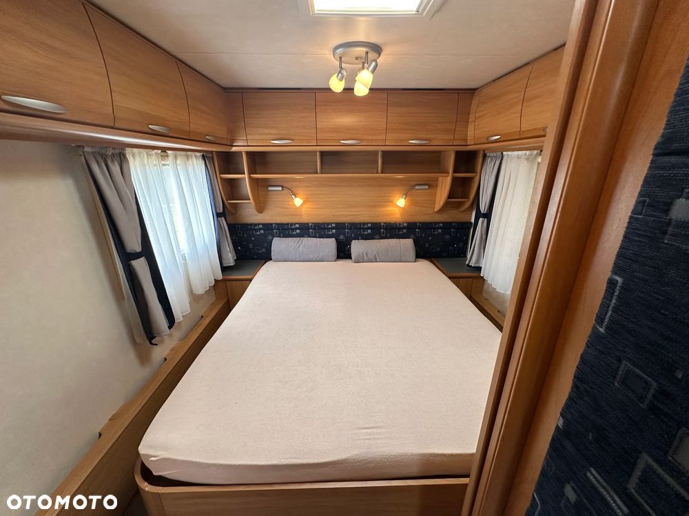 Adria CLASSICA 743 UP z ALDE , dużą markizą. 6/7 osobowa - 39