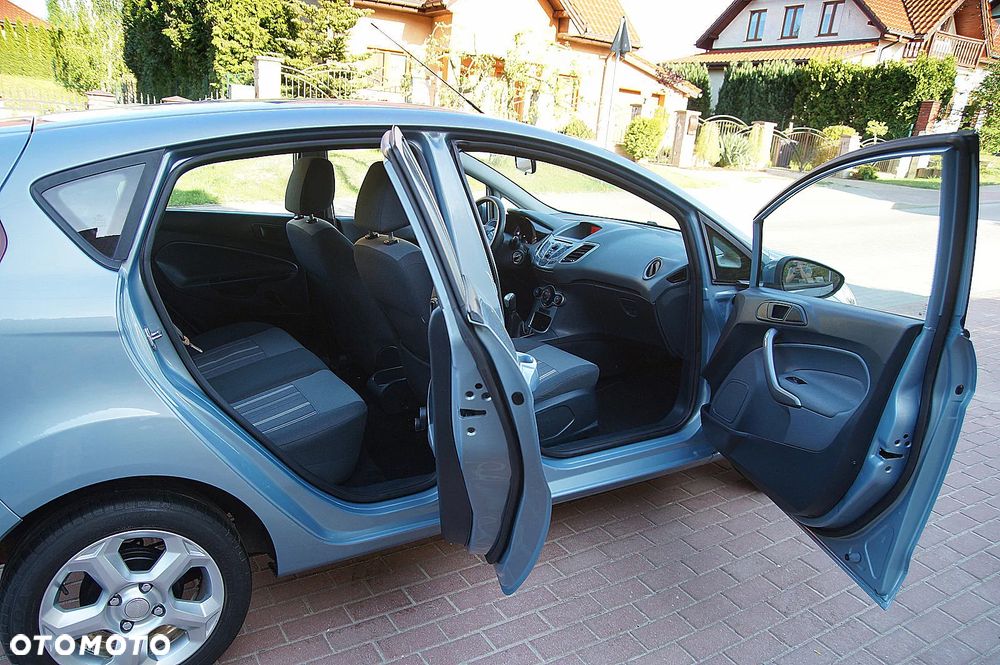 Ford Fiesta 1.25 Ambiente - 18