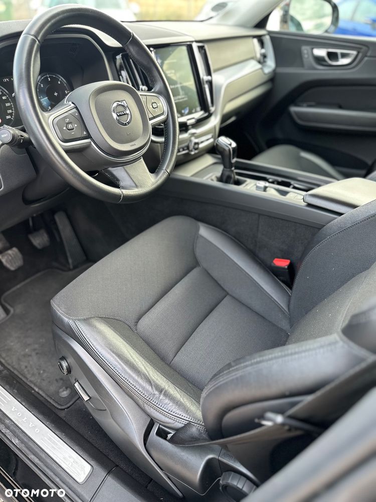 Volvo XC 60 D3 Momentum - 6