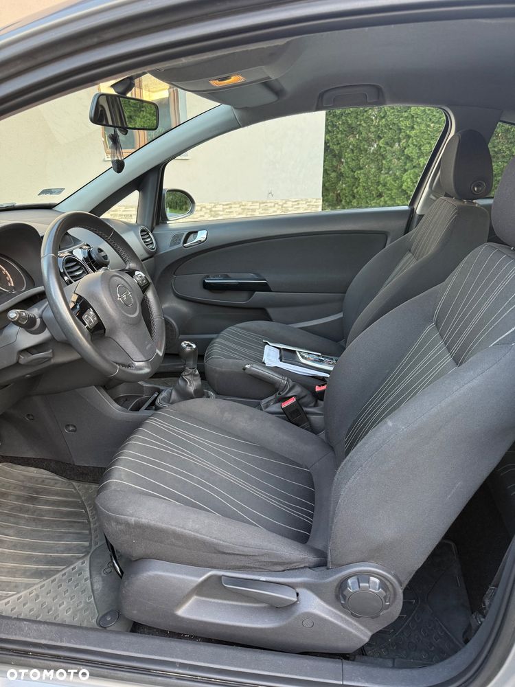 Opel Corsa 1.2 16V 111 - 8