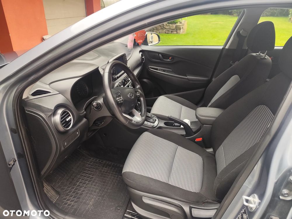 Hyundai Kona - 8