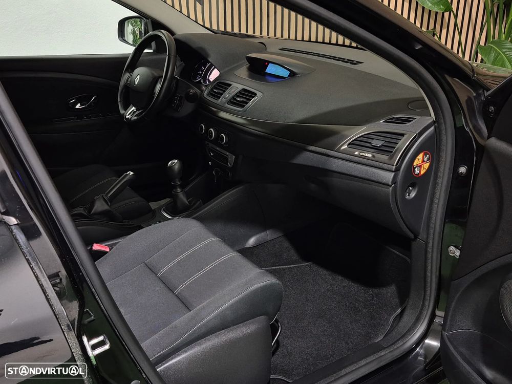 Renault Mégane Sport Tourer 1.5 dCi Confort SS - 12