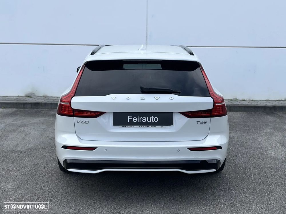 Volvo V60 2.0 T6 AWD TE Plus Dark - 12