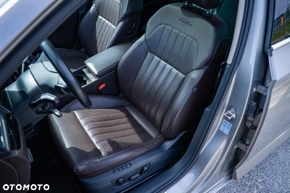 Skoda Superb 2.0 TDI L&K DSG - 24