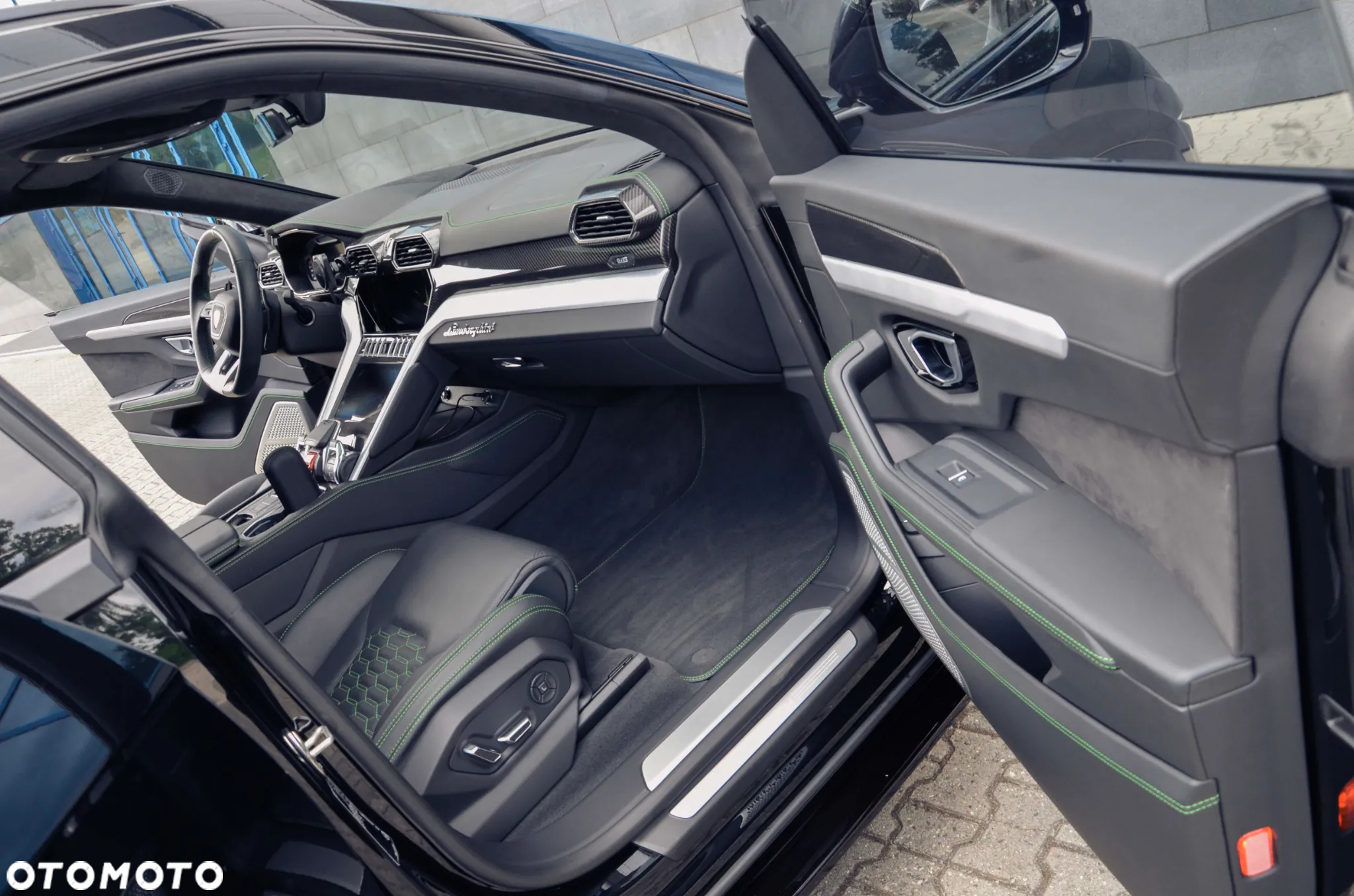 Lamborghini Urus - 24