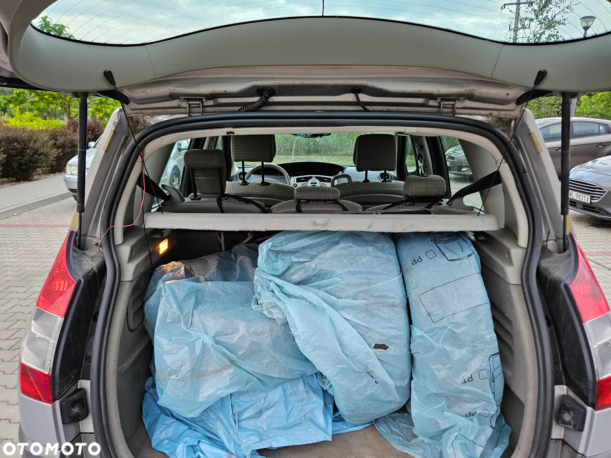 Renault Scenic 2.0 16V Privilege - 17