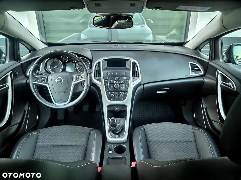 Opel Astra 1.4 Turbo - 8