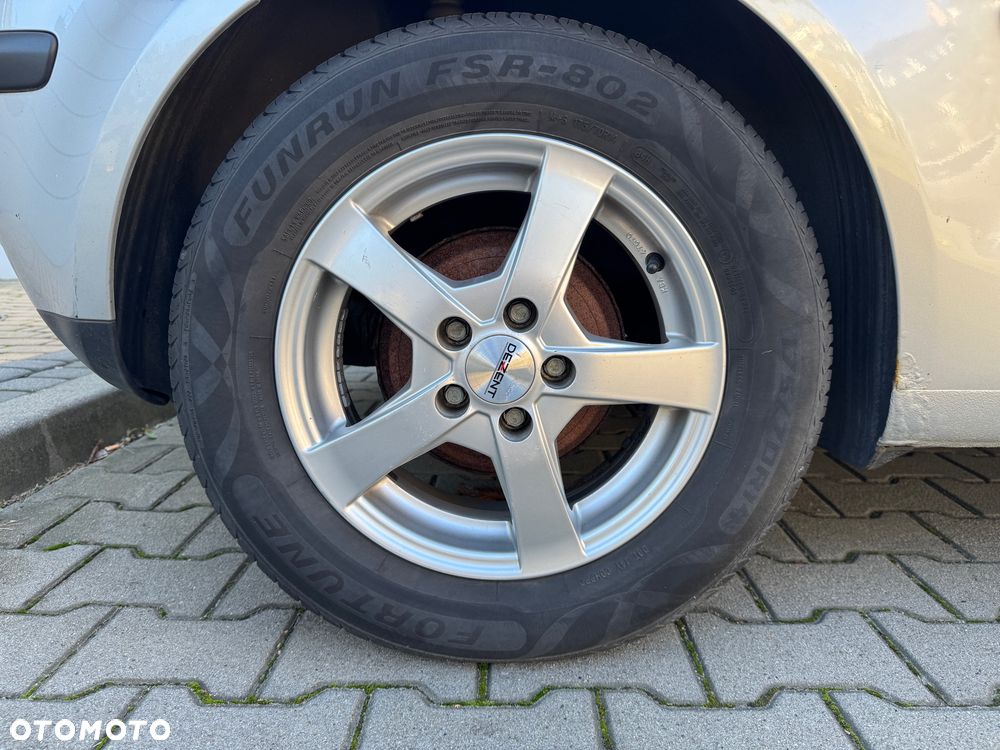 Volkswagen Polo 1.2 Comfortline - 11