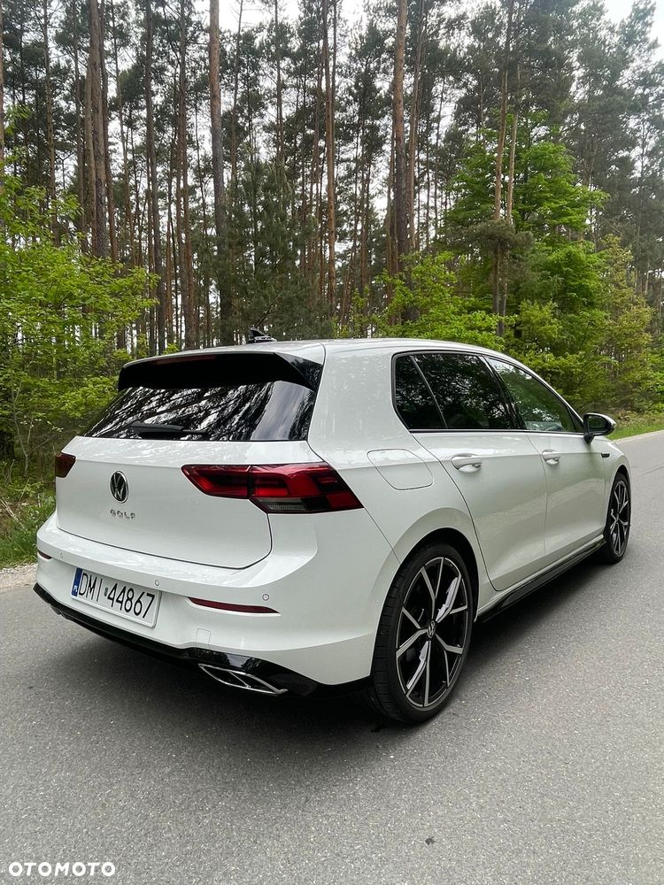Volkswagen Golf 1.5 eTSI R-Line DSG - 13