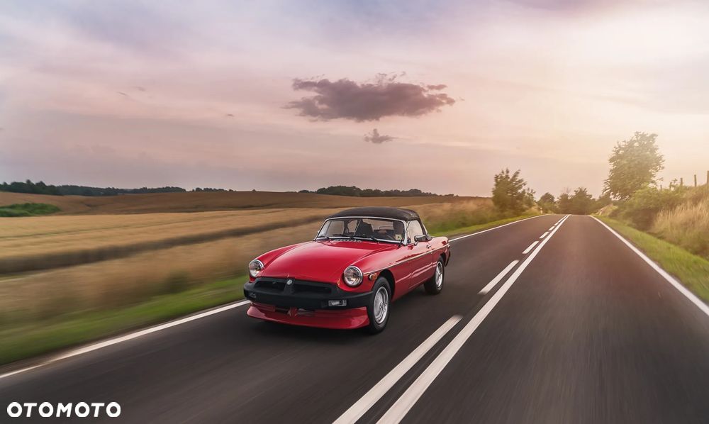 MG MGB - 16