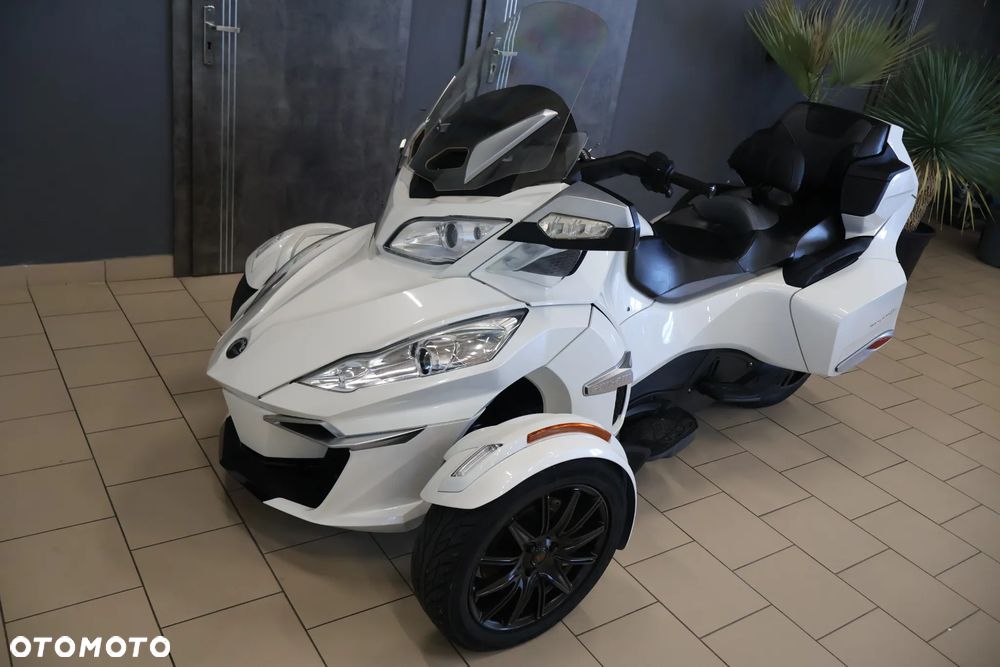 Can-Am Spyder - 11