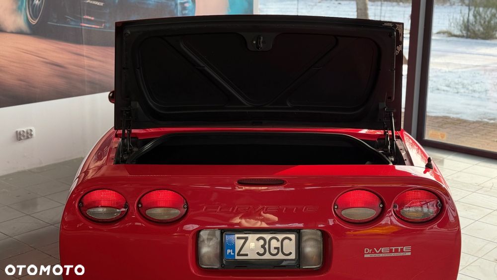 Chevrolet Corvette - 7