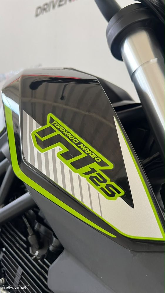 Benelli TNT 125 - 7