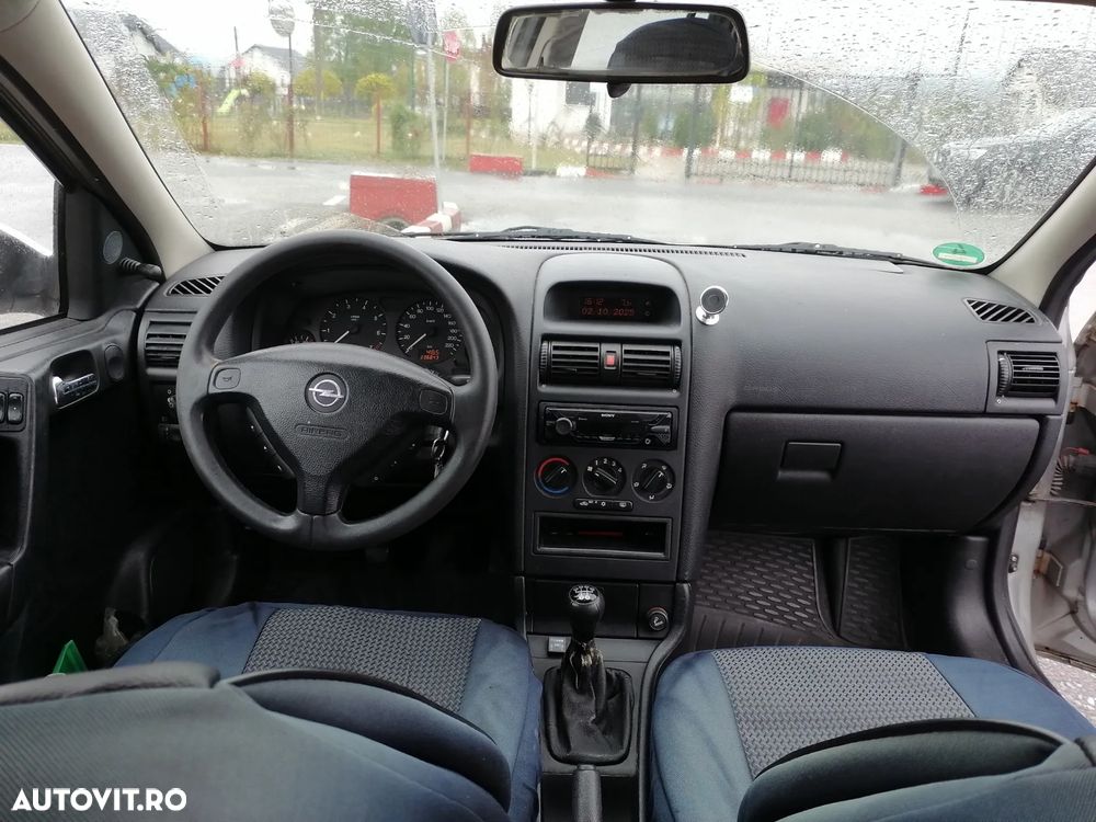 Opel Astra 1.6 - 13