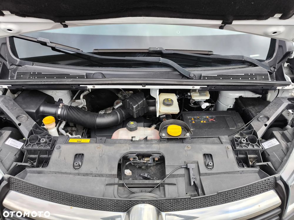 Opel Vivaro - 20