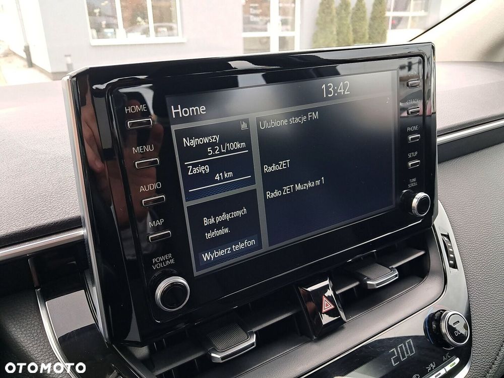 Toyota Corolla 1.8 Hybrid Comfort - 17