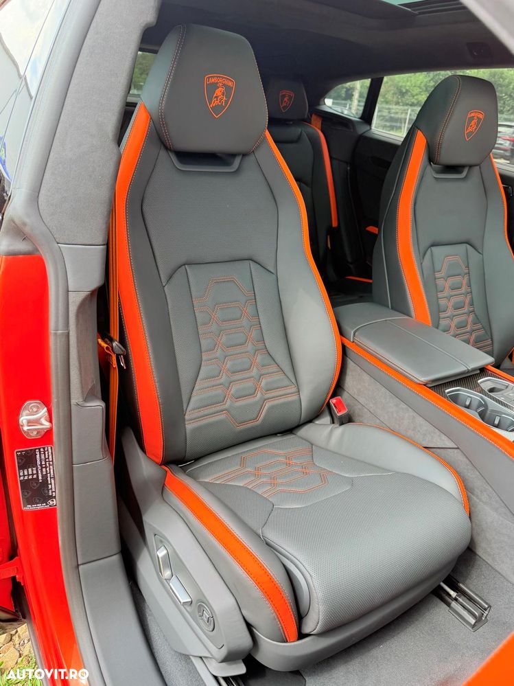 Lamborghini URUS - 18