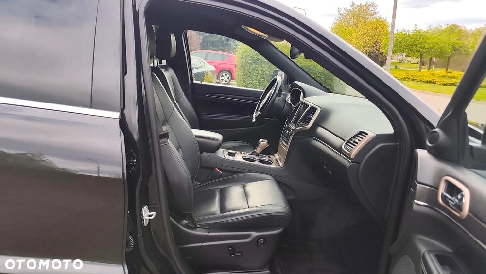 Jeep Grand Cherokee 3.0 CRD Overland Summit - 25