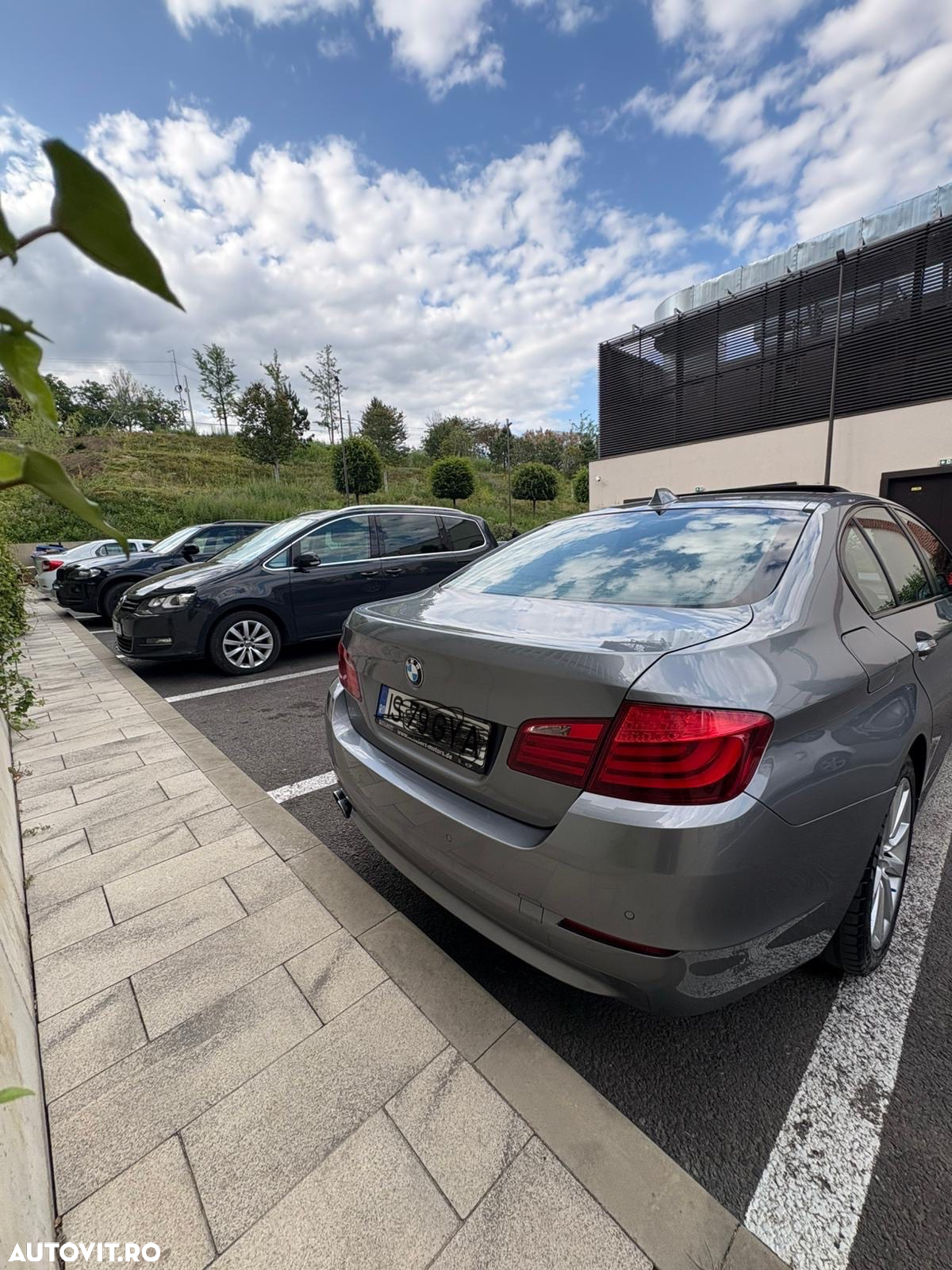 BMW Seria 5 520d Aut. Luxury Line - 15