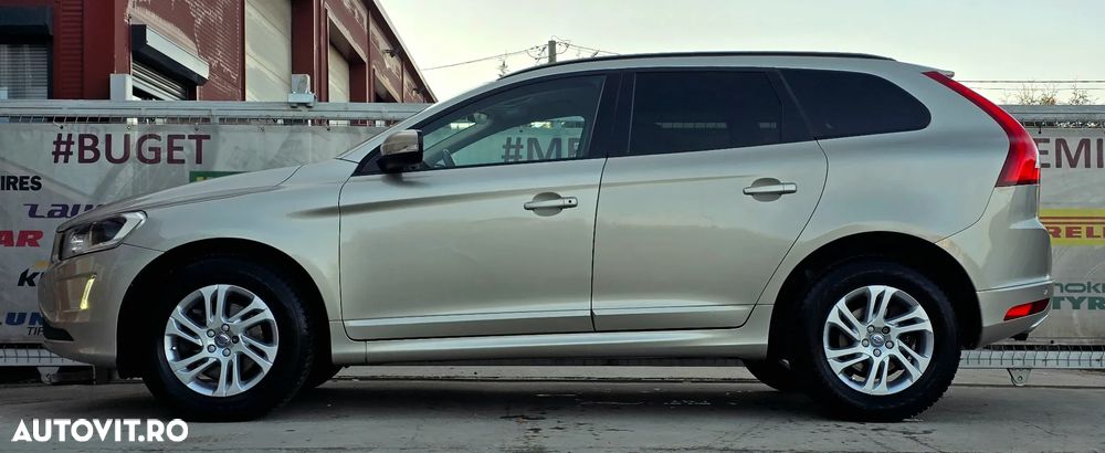 Volvo XC 60 D4 AWD Geartronic Kinetic - 9