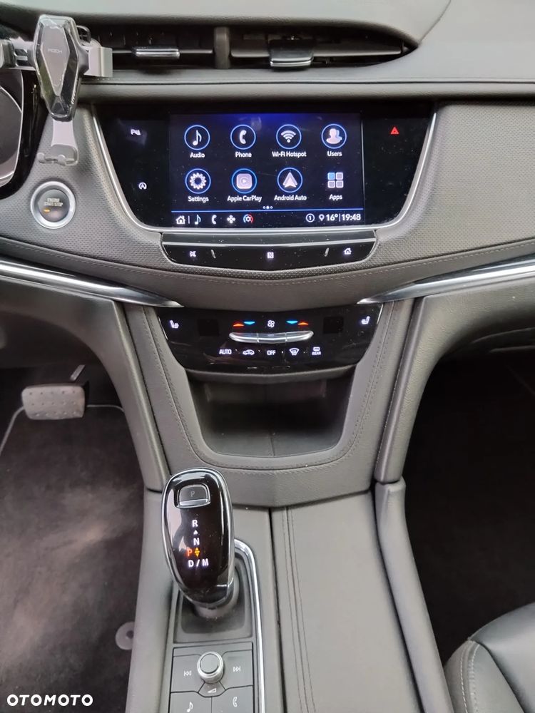 Cadillac XT5 - 17