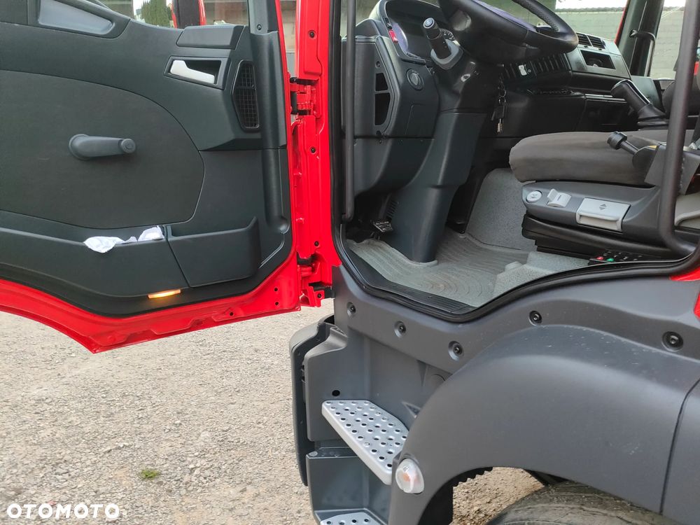 MAN TGM 18.240/ 15.240 TGL 12.240/12.250 AXOR ATEGO Mercedes LE - 26