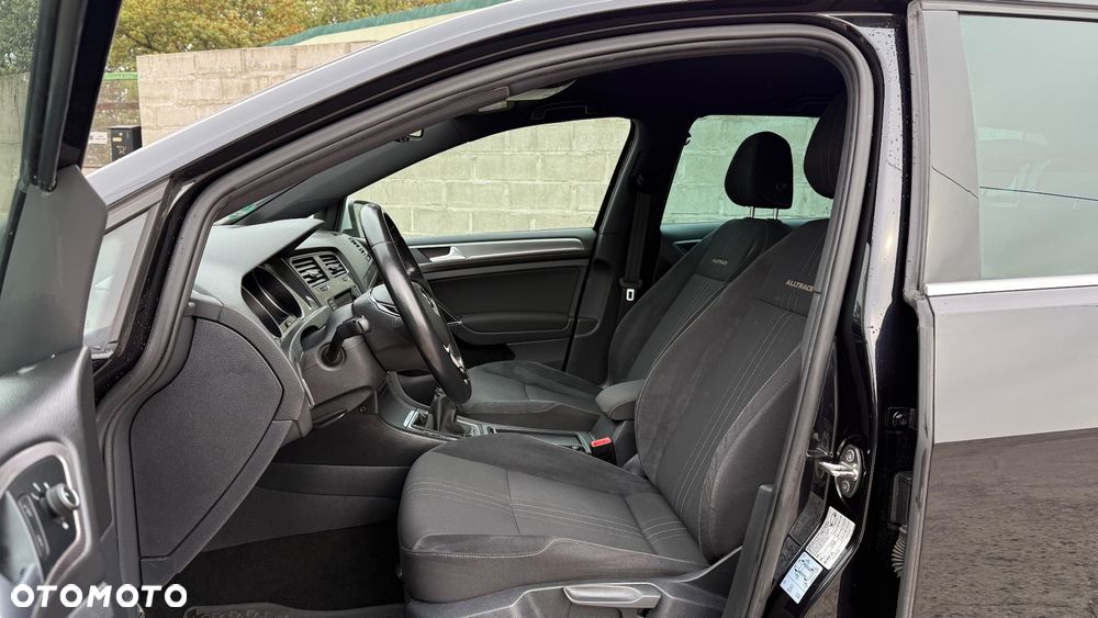 Volkswagen Golf 2.0 BlueTDI 4Motion Highline - 34
