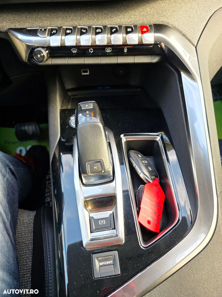 Peugeot 3008 THP 165 EAT6 Stop & Start Allure - 26