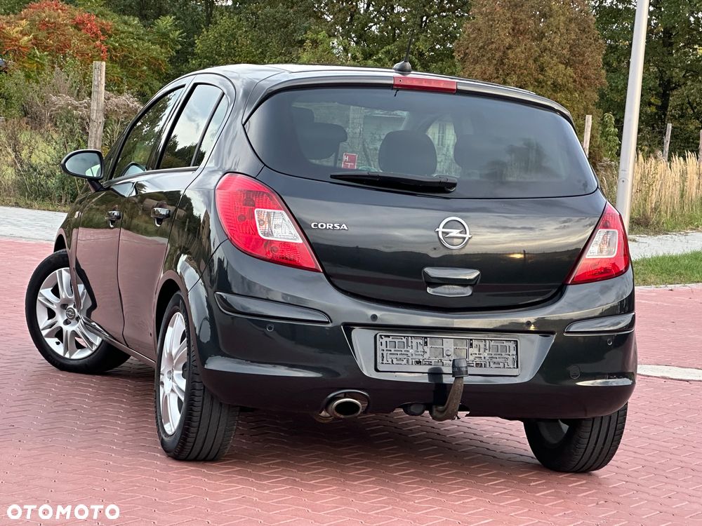 Opel Corsa 1.4 16V Cosmo - 18
