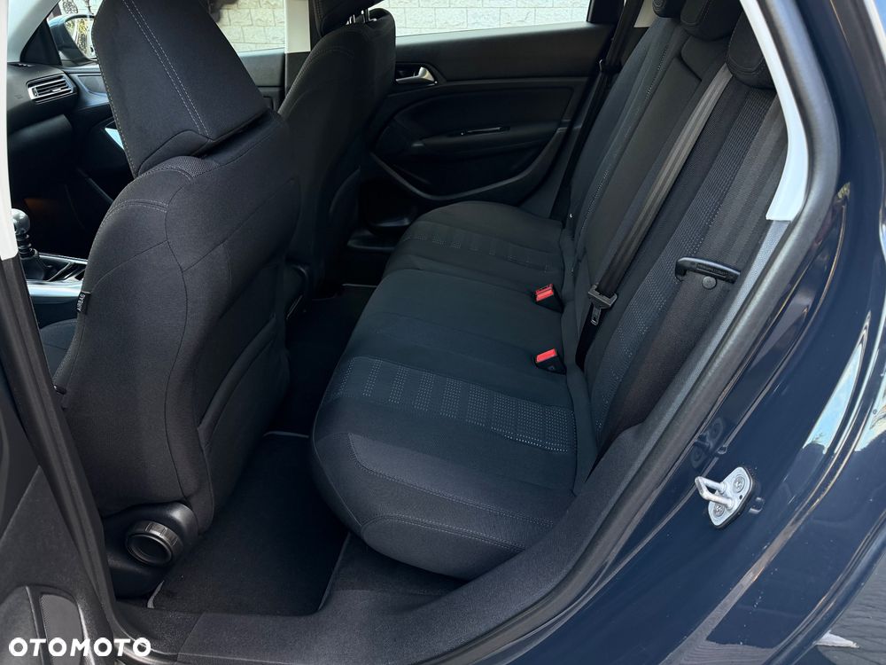 Peugeot 308 BlueHDi 120 Stop & Start Business-Line - 19