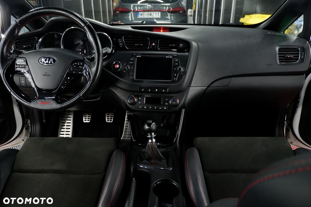 Kia ProCeed 1.6 T-GDI GT XL - 10