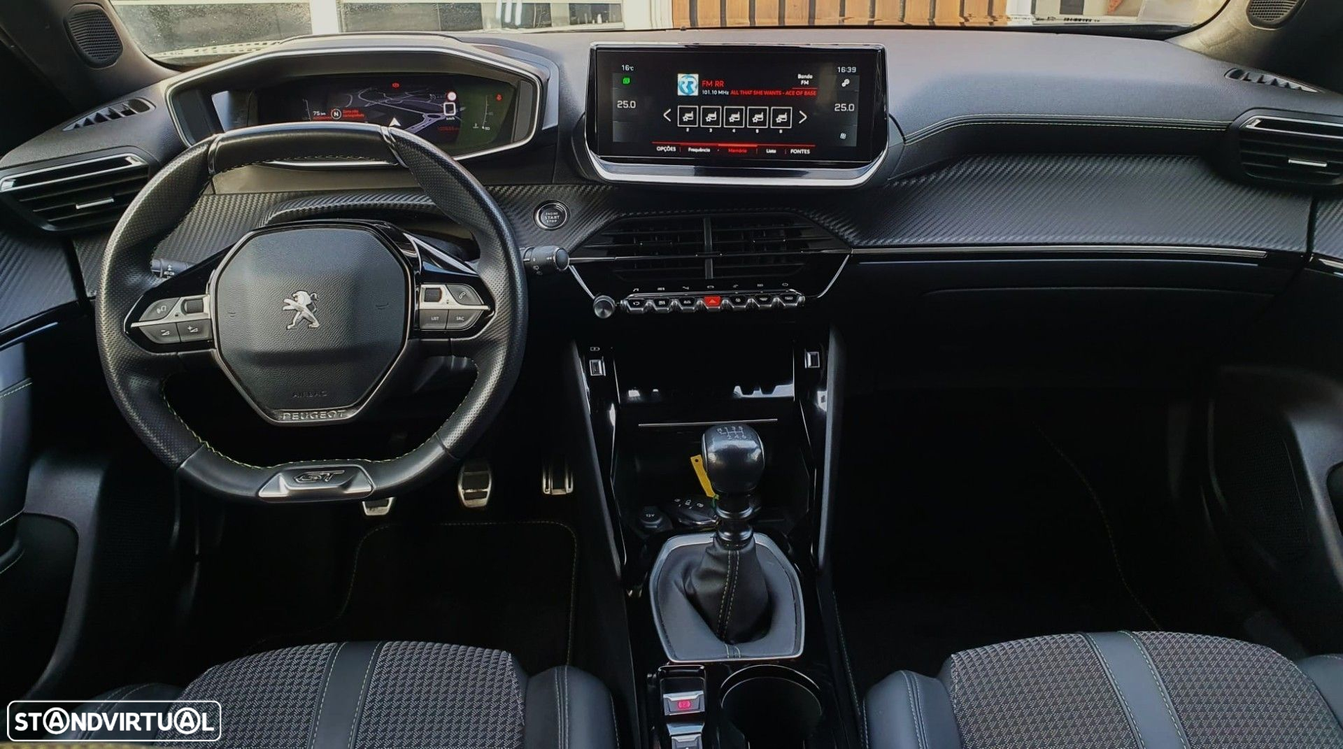 Peugeot 2008 1.2 PureTech GT - 8
