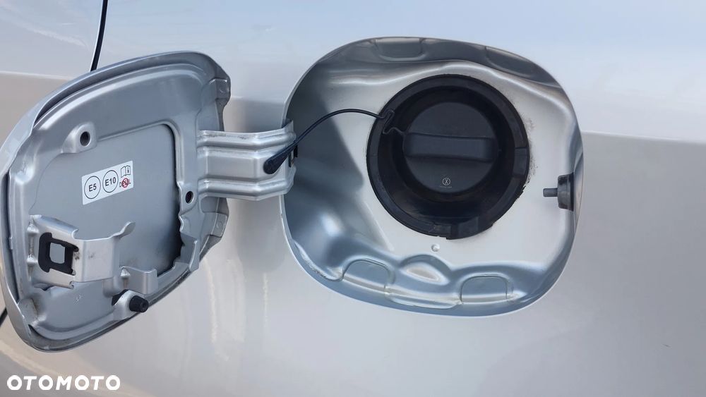 Toyota Corolla 1.8 Hybrid GPF Comfort - 19