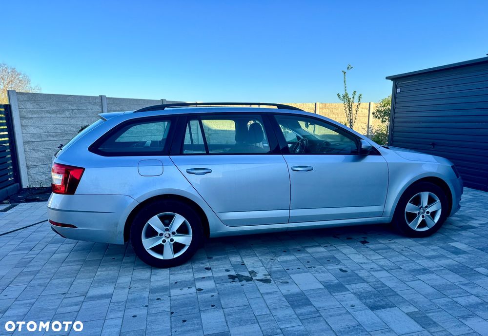 Skoda Octavia 1.6 TDI SCR Ambition - 8