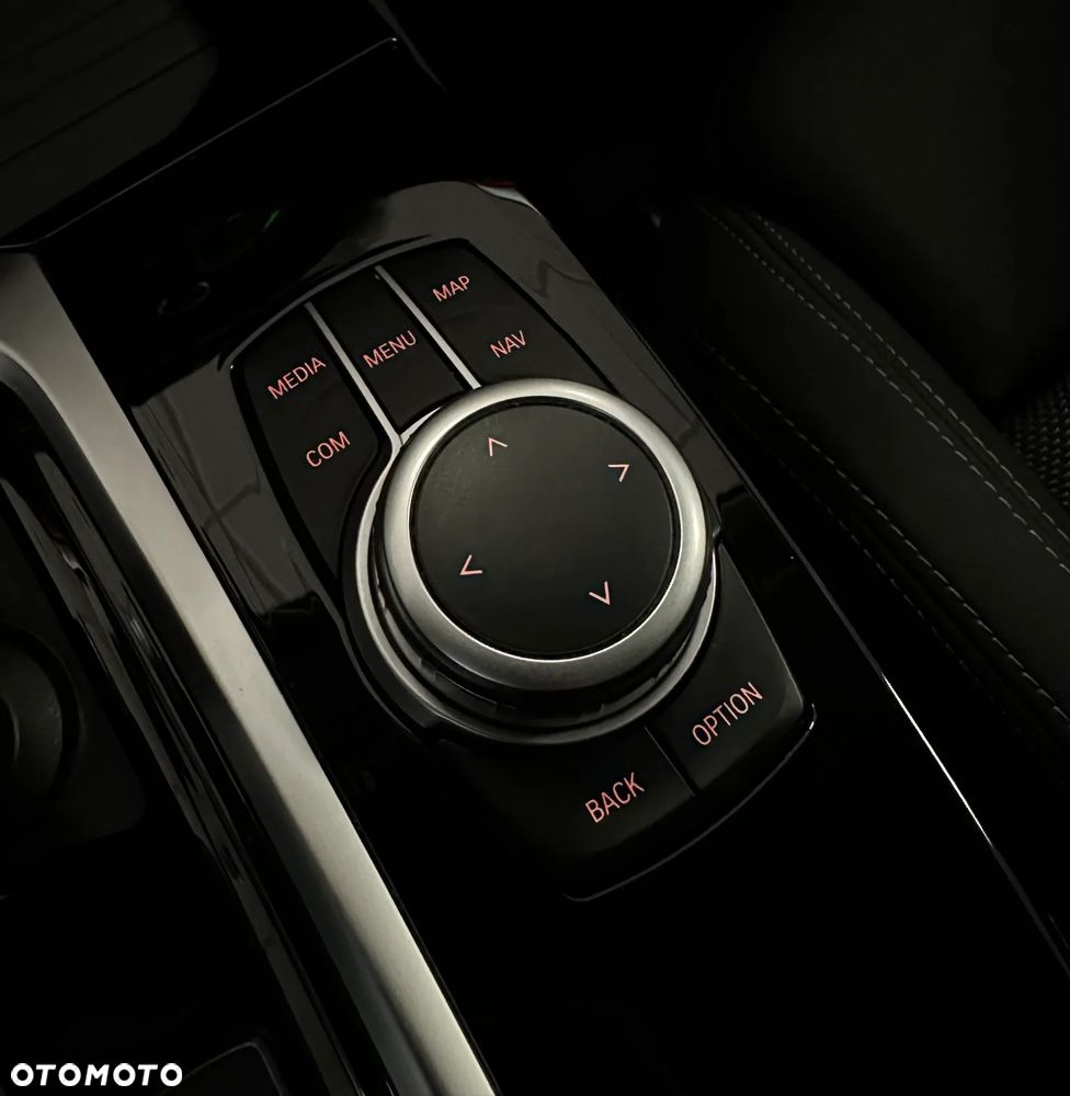 BMW X4 xDrive20i Advantage sport - 21