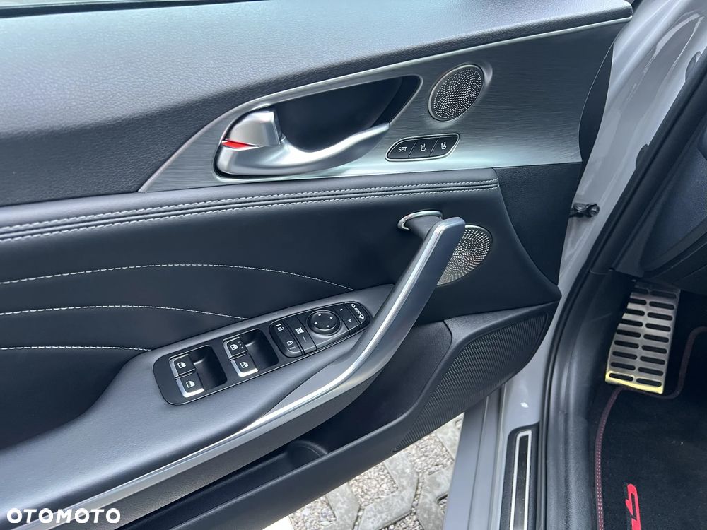 Kia Stinger 3.3 T-GDI V6 GT Prestige Line AWD - 18