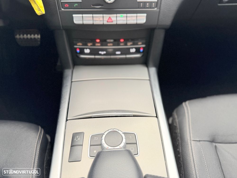 Mercedes-Benz E 250 BlueTEC Avantgarde Auto. - 18
