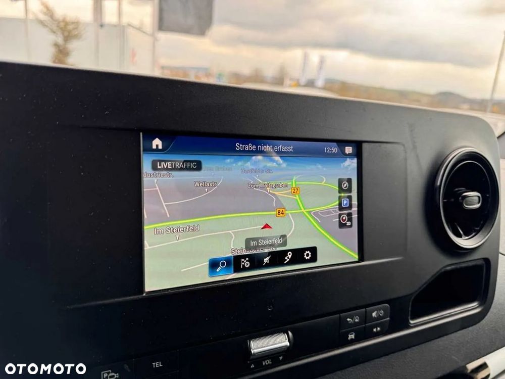 Mercedes-Benz Sprinter - 12