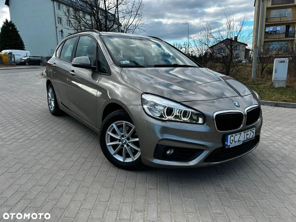 BMW Seria 2 216d Sport Line - 1