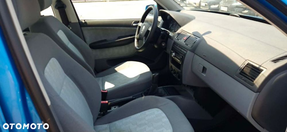 Skoda Fabia - 8