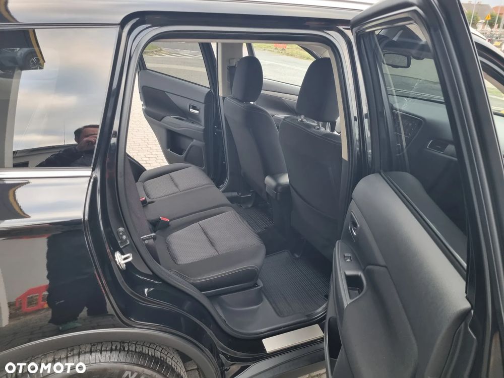 Mitsubishi Outlander 2.0 2WD Edition 100 - 8