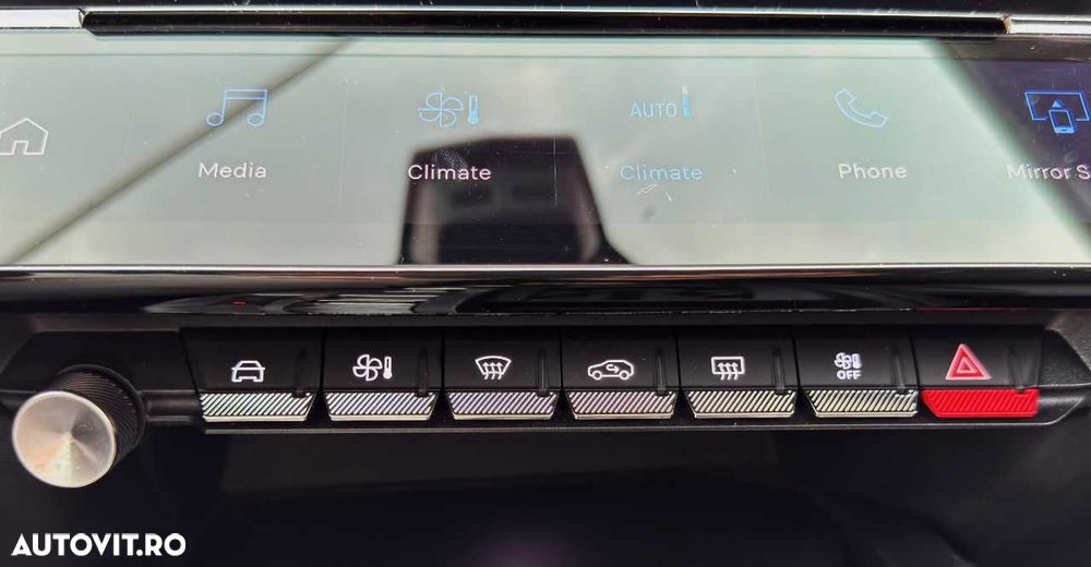 Peugeot 308 1.5L BlueHDI 130 S&S EAT8 Allure - 22